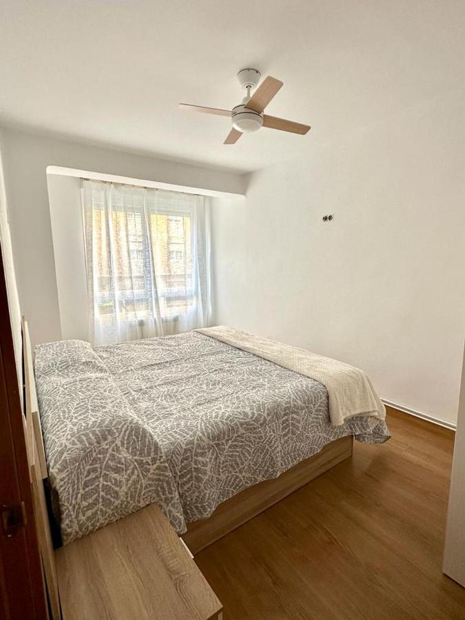 La Isla De Perez Galdos Logroño Exterior foto